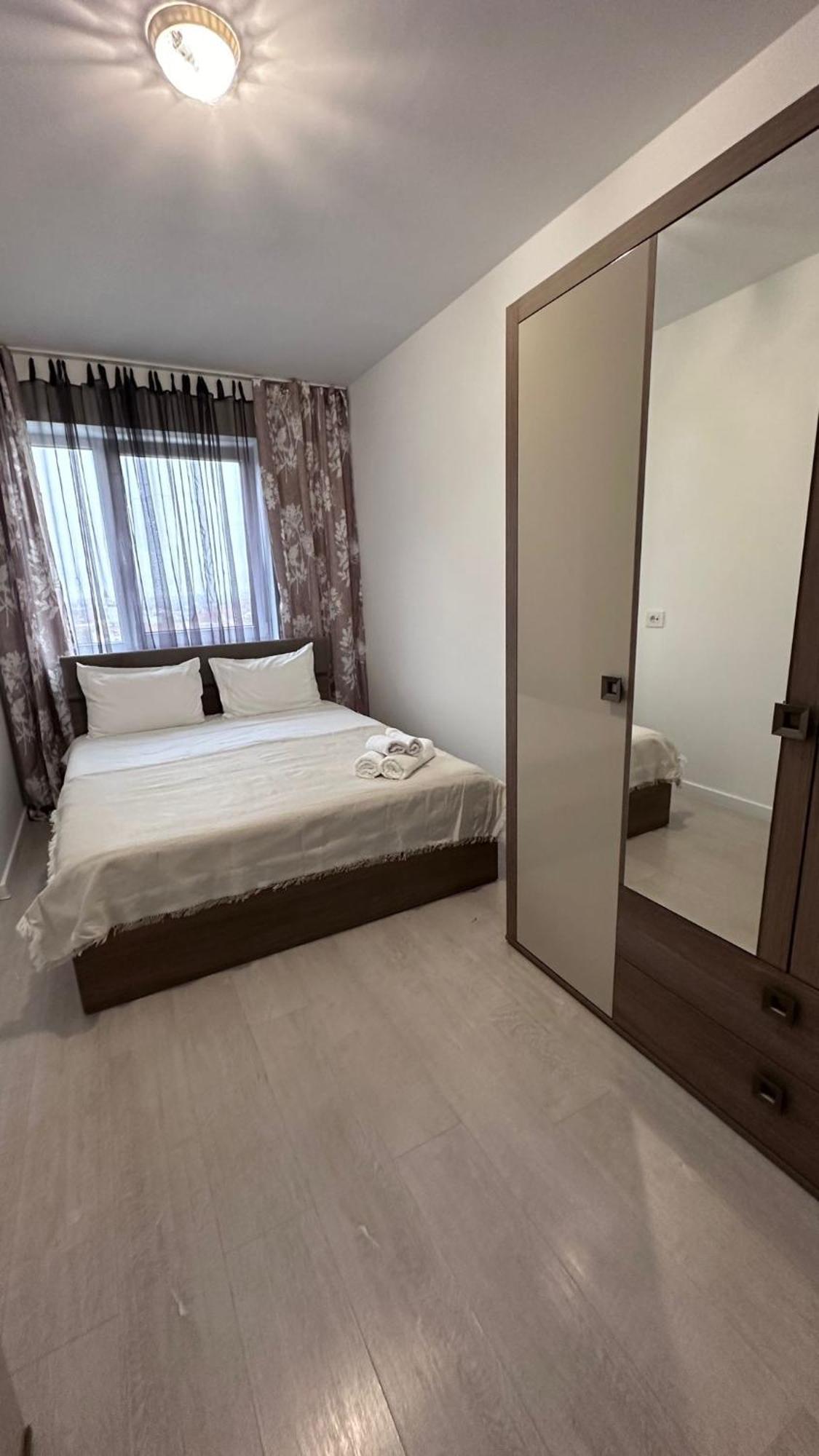 Chris Holiday Oradea Exterior foto